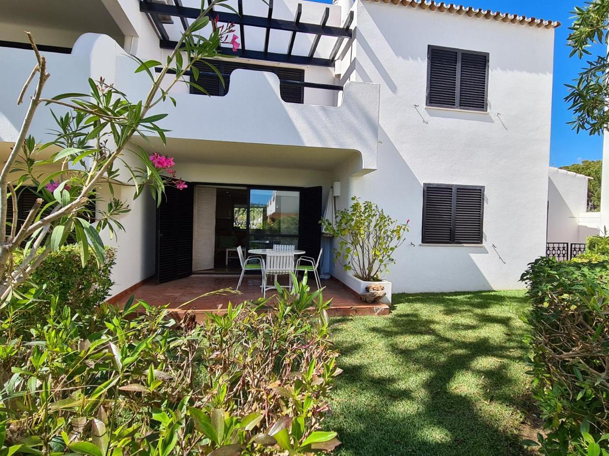 Apartamento Solar Dos Pinheiros Apartment กัวเตย์รา ภายนอก รูปภาพ